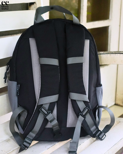 Nomad Daypack- Jet Black