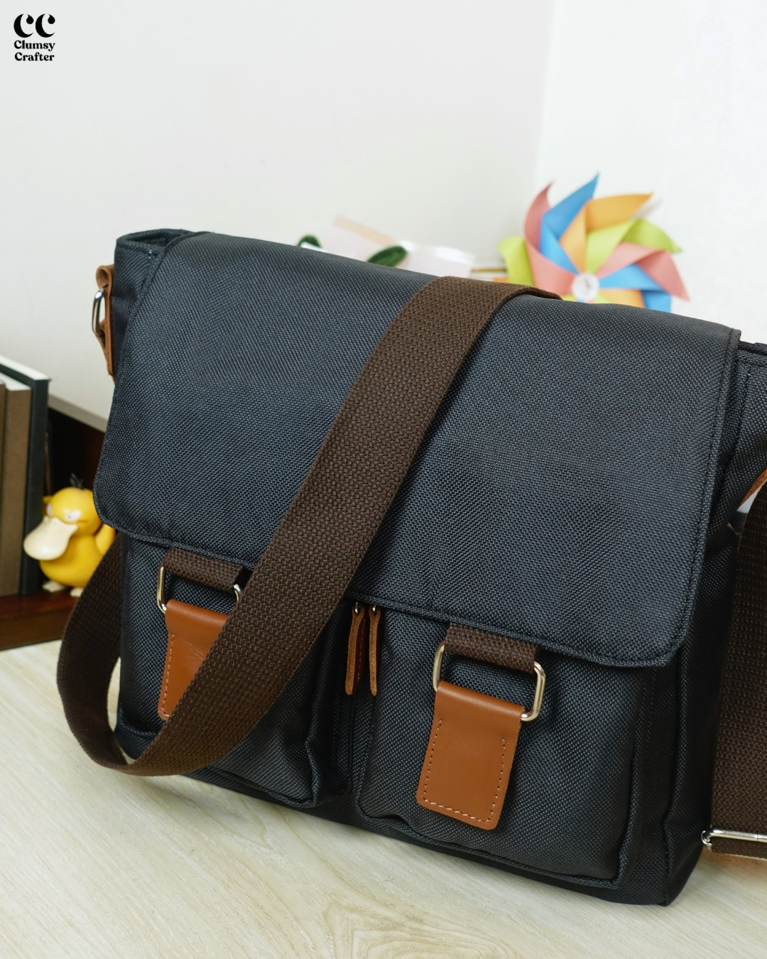 Brief Messenger Bag- Metalic Grey