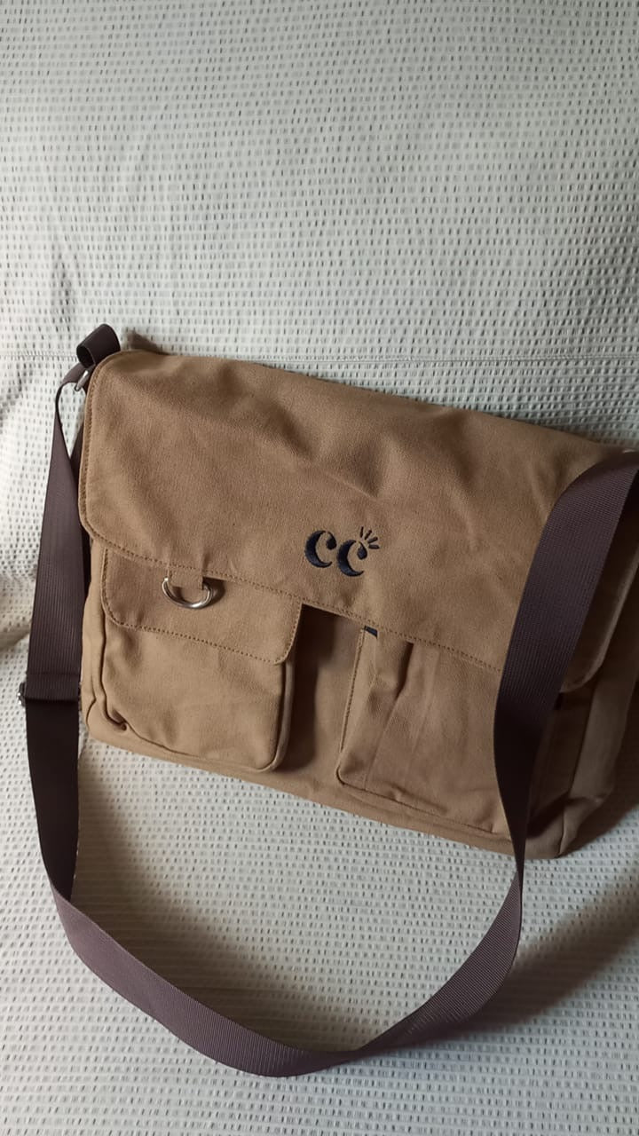 01. CC Messenger Bag